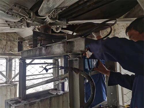 <a href=http://m.timerpower.com/peijian/fan/ target=_blank class=infotextkey>冷卻塔風(fēng)機(jī)</a>噪聲控制方法